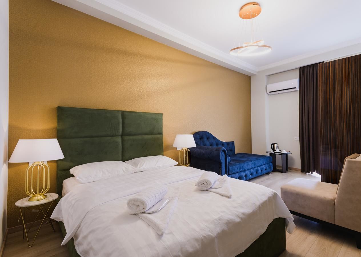 Отель Golden Globe Boutique Hotel Тбилиси