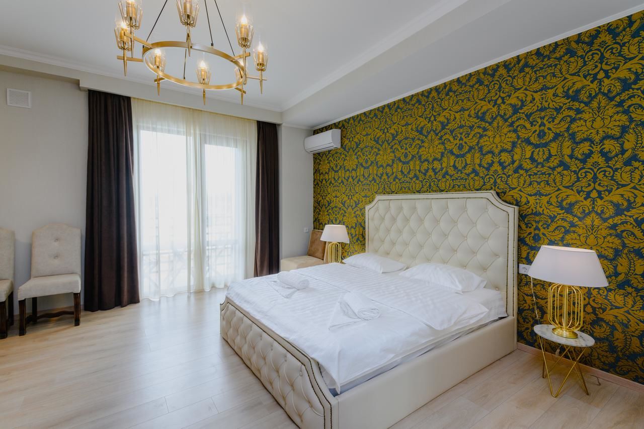 Отель Golden Globe Boutique Hotel Тбилиси-6