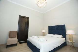 Отель Golden Globe Boutique Hotel Тбилиси Двухместный номер Делюкс с 1 кроватью и балконом-13