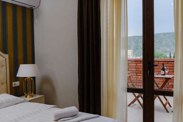 Отель Golden Globe Boutique Hotel Тбилиси-6